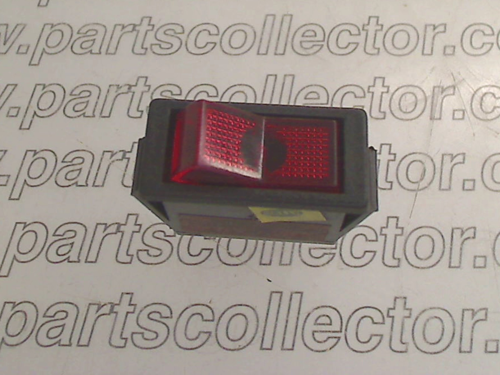 HELLA  Electrical system code 9536 compatible with: ALFA ROMEO ALFA ROMEO, FERRARI FERRARI, FIAT FIAT, HELLA HELLA, LANCIA LANCIA, MASERATI MASERATI - detail view